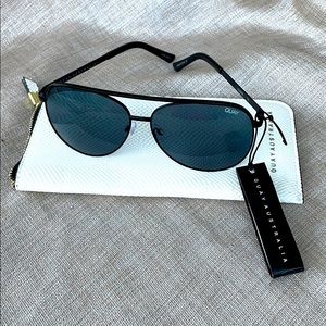 BNWT QUAY SUNGLASSES VIVIENNE 126